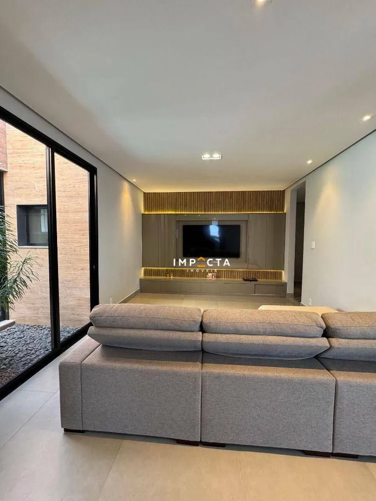 Casa, 3 quartos, 288 m² - Foto 2