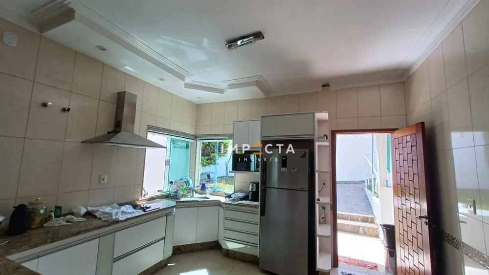 Casa, 4 quartos, 300 m² - Foto 2
