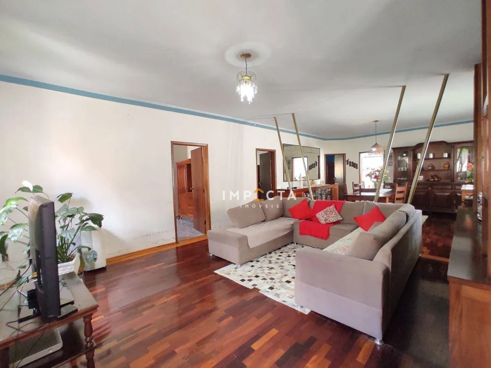 Casa, 3 quartos, 274 m² - Foto 2