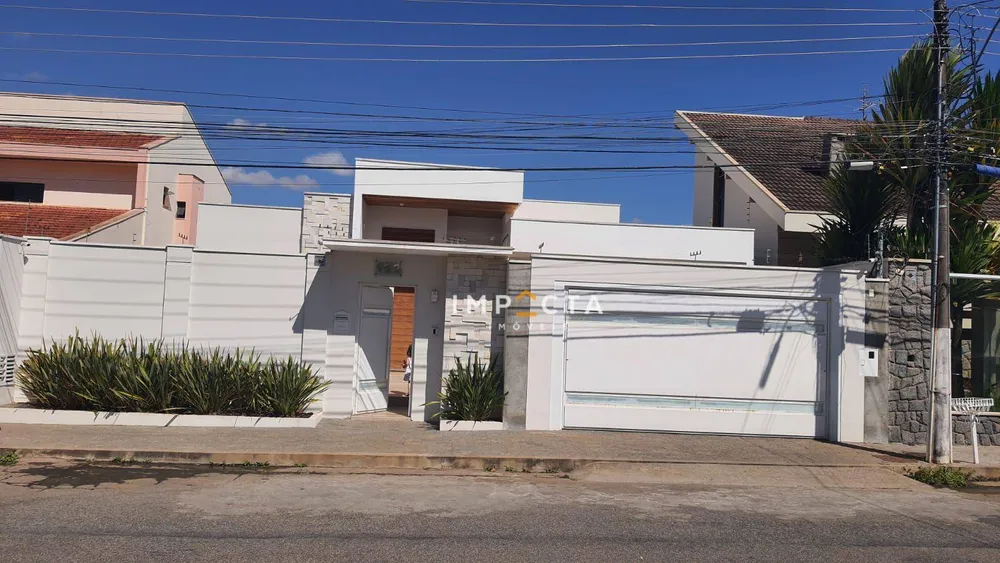 Casa, 3 quartos, 257 m² - Foto 2