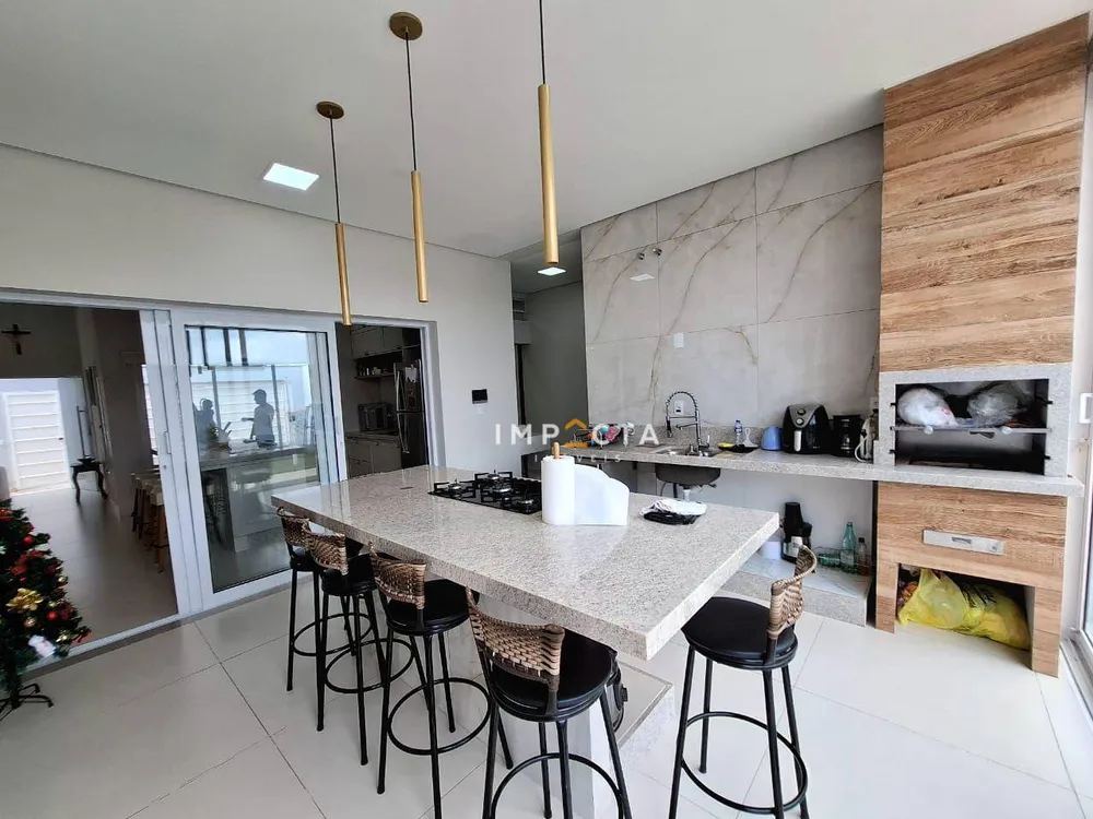 Casa, 3 quartos, 239 m² - Foto 8