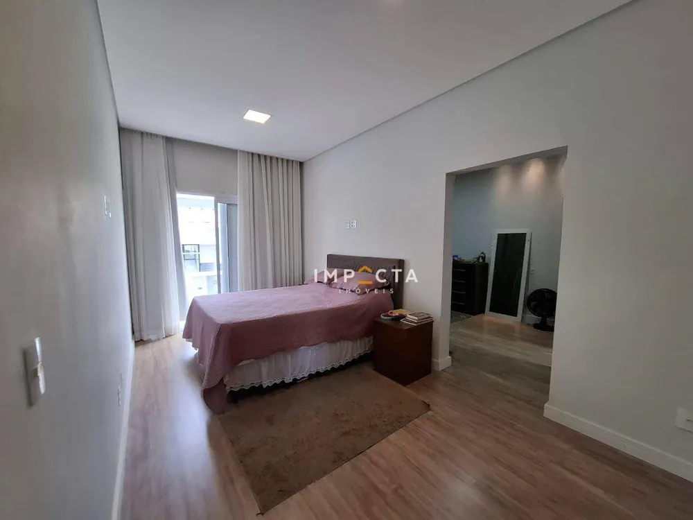 Casa, 3 quartos, 239 m² - Foto 6