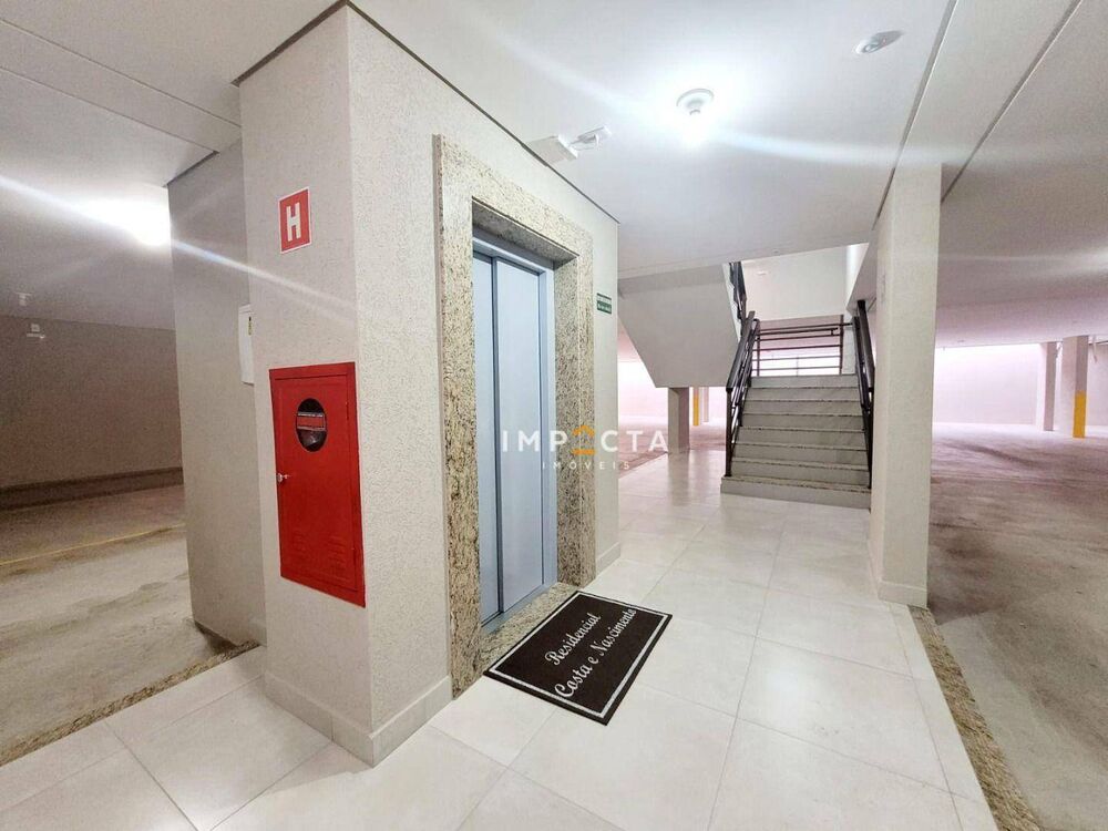 Apartamento à venda com 3 quartos, 120m² - Foto 4