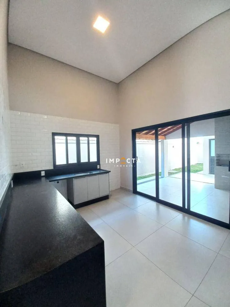 Casa, 3 quartos, 182 m² - Foto 2