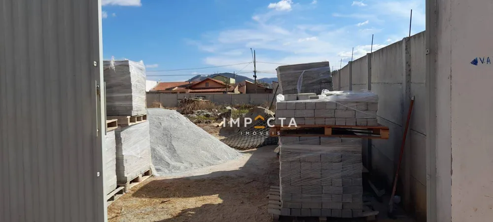 Terreno, 180 m² - Foto 1