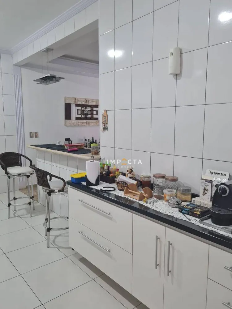 Casa, 2 quartos, 211 m² - Foto 4