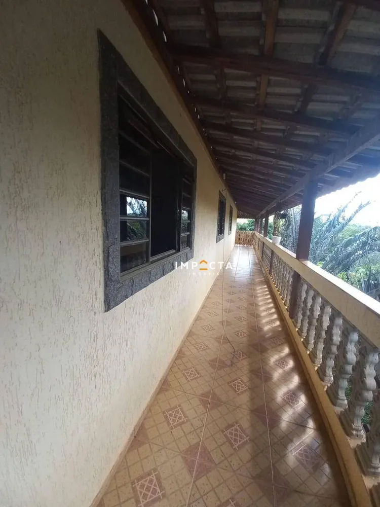 Chácara, 3 quartos, 1700 m² - Foto 2