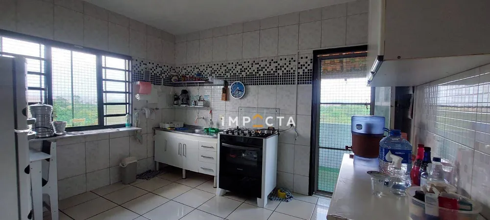 Chácara, 2 quartos, 1311 m² - Foto 3