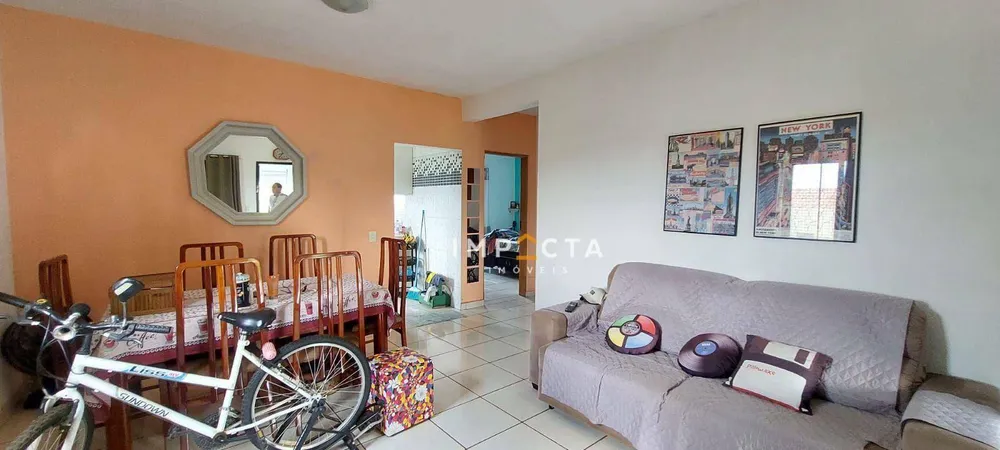 Chácara, 2 quartos, 1311 m² - Foto 2