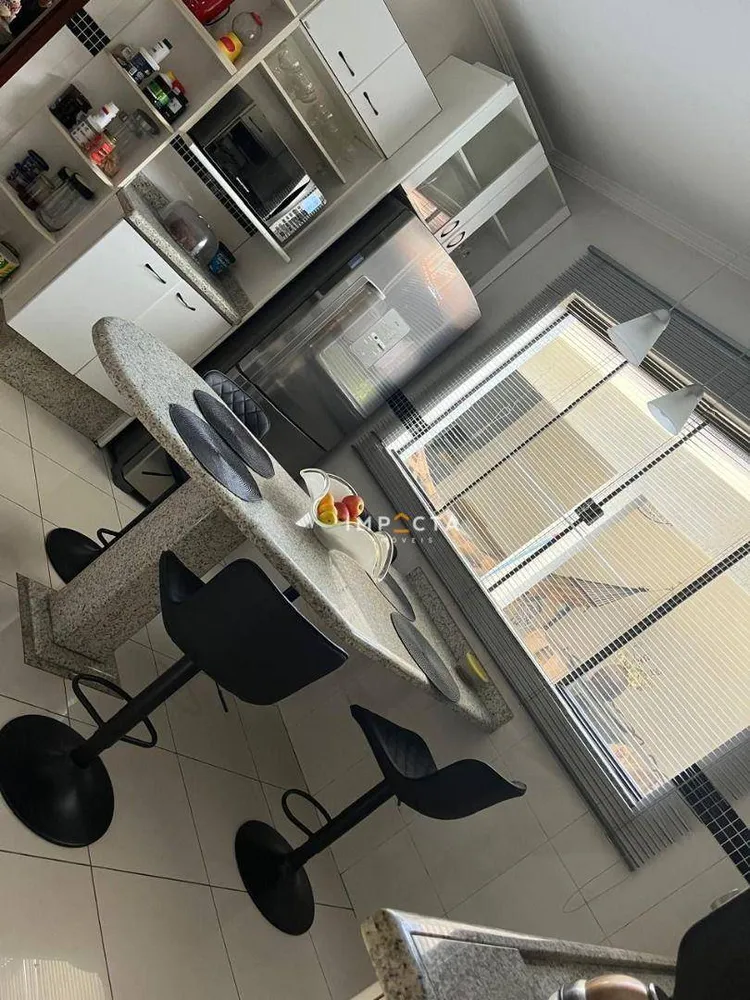 Casa, 3 quartos, 193 m² - Foto 6