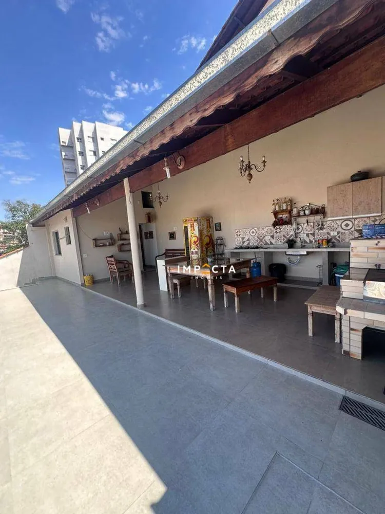 Casa, 4 quartos, 269 m² - Foto 3