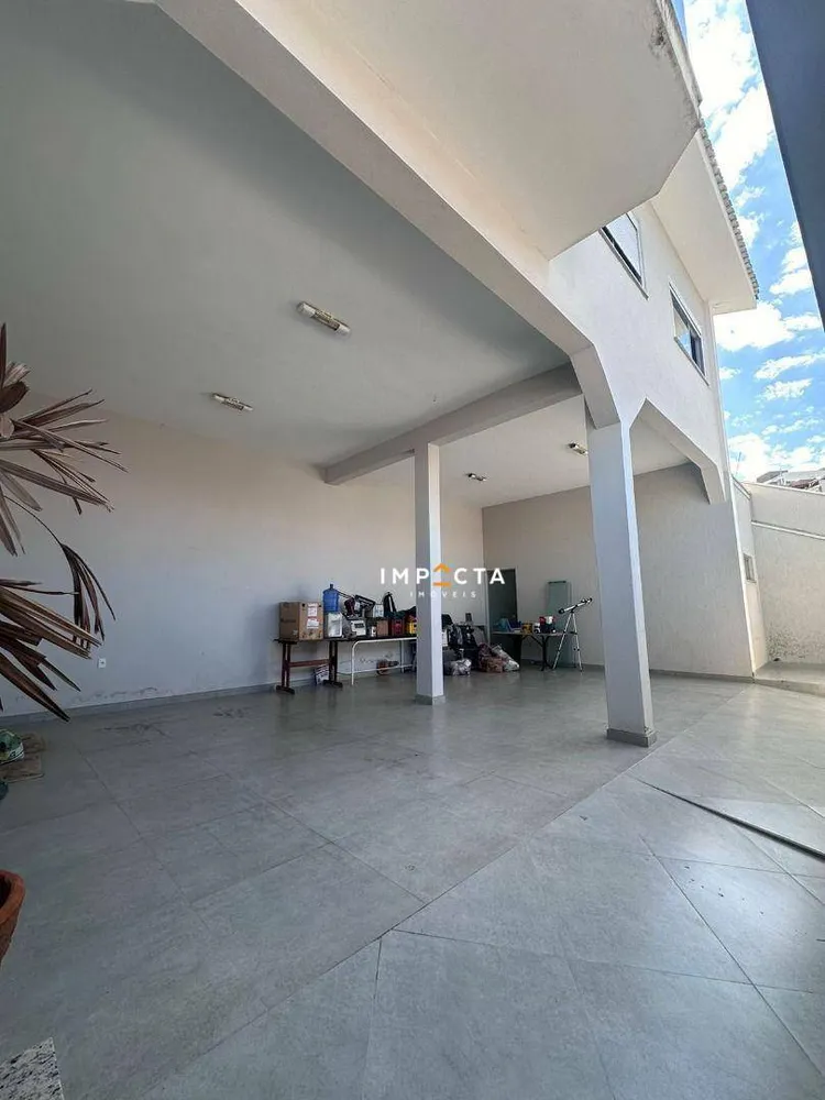 Casa, 4 quartos, 269 m² - Foto 12