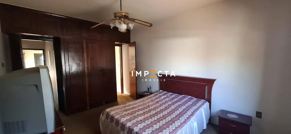 Casa, 5 quartos, 255 m² - Foto 4