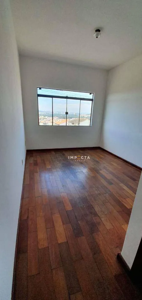 Casa, 3 quartos, 180 m² - Foto 4