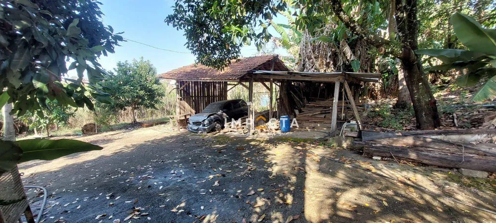 Chácara, 8 quartos, 4000 m² - Foto 4