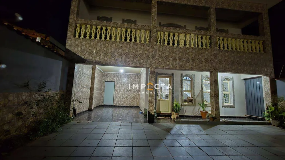 Casa, 4 quartos, 346 m² - Foto 1