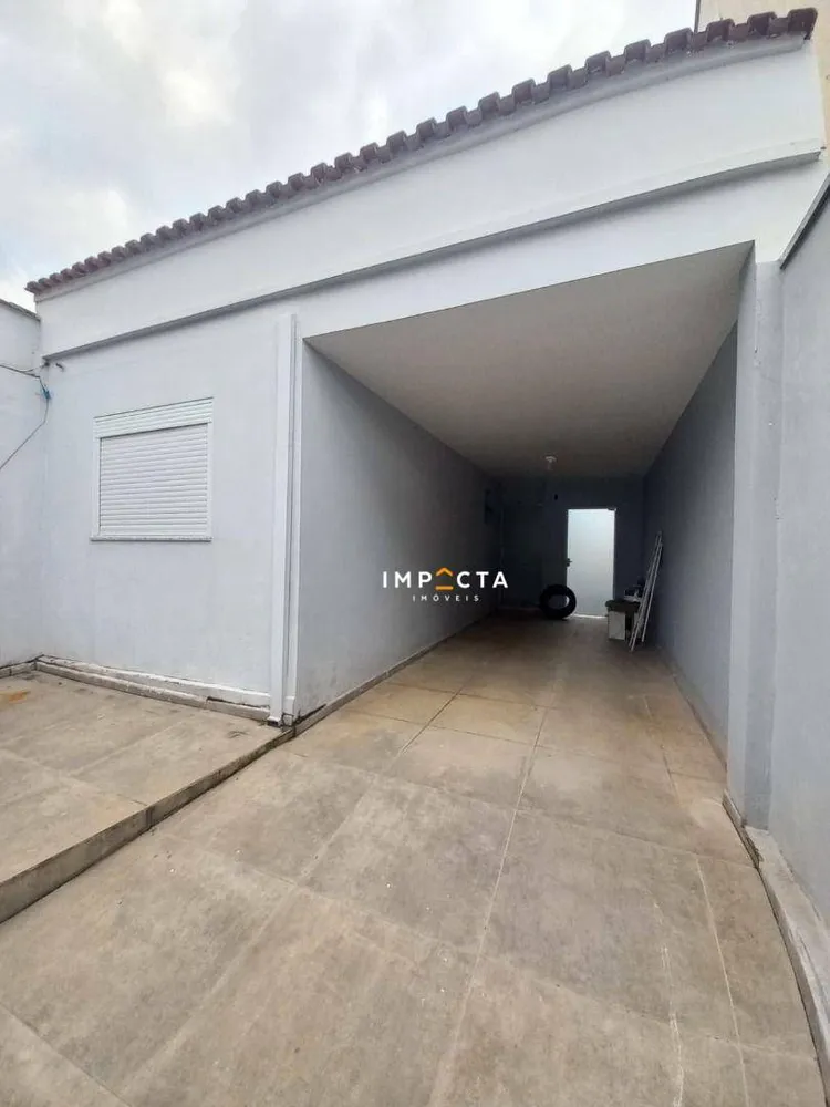 Casa, 3 quartos, 237 m² - Foto 1