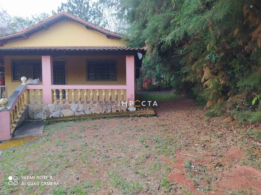 Chácara, 2 quartos, 2260 m² - Foto 1