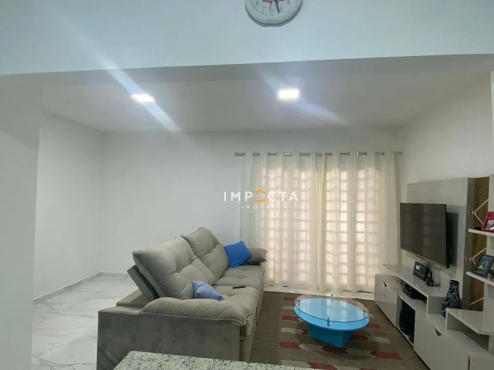 Casa, 3 quartos, 76 m² - Foto 2