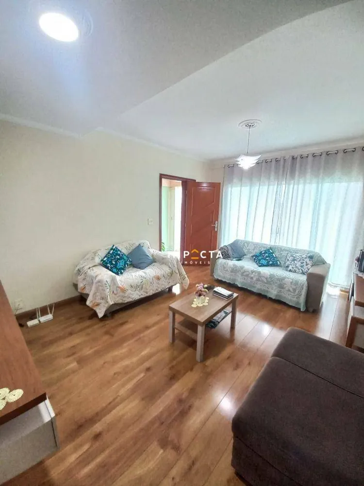 Casa, 3 quartos, 192 m² - Foto 1
