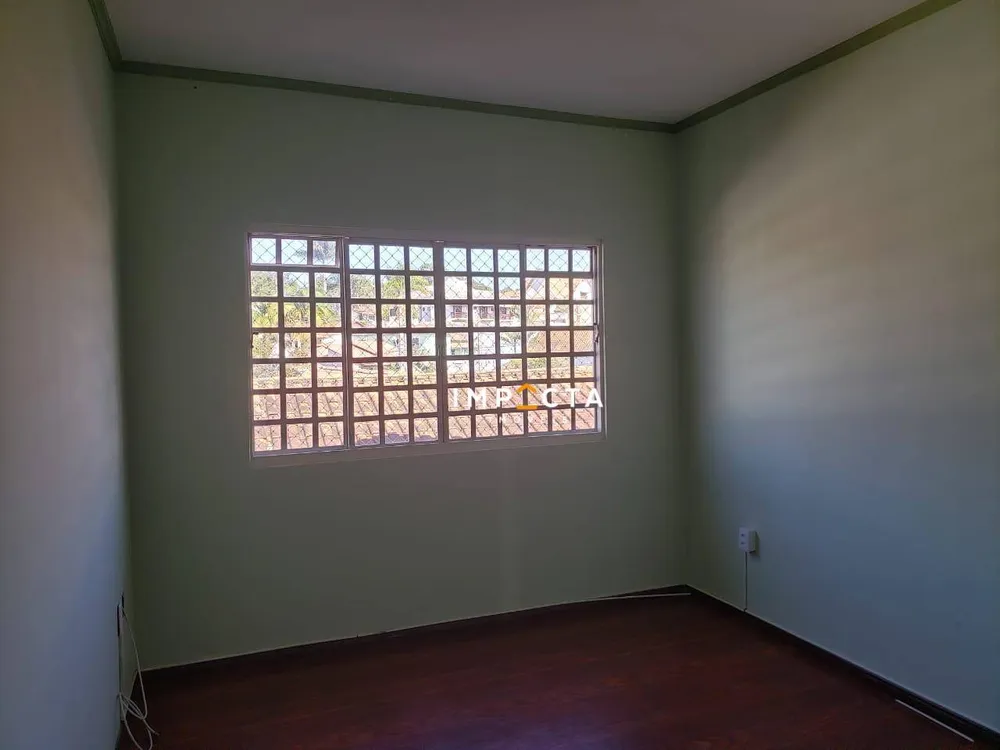 Casa, 3 quartos, 210 m² - Foto 3