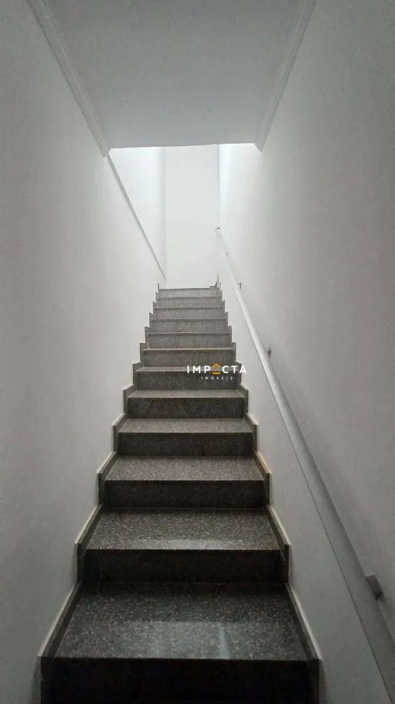 Casa, 5 quartos, 226 m² - Foto 4
