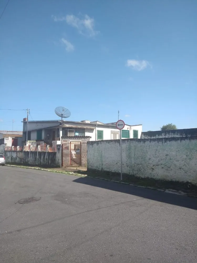 Casa, 6 quartos, 170 m² - Foto 1
