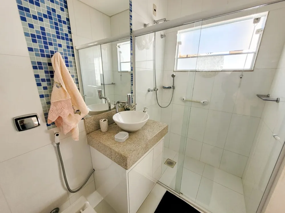 Casa, 3 quartos, 240 m² - Foto 1