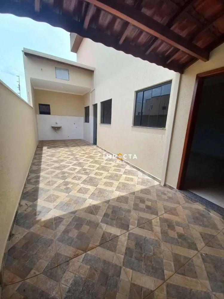 Casa, 3 quartos, 81 m² - Foto 1
