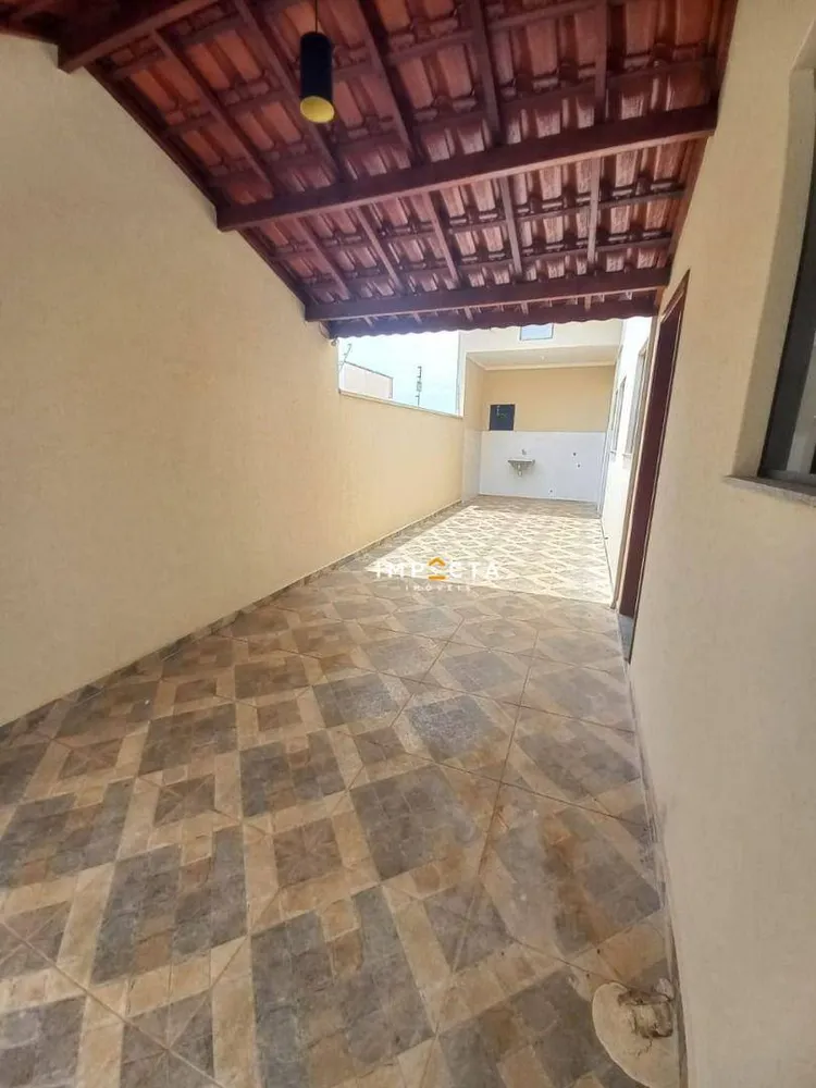 Casa, 3 quartos, 81 m² - Foto 2
