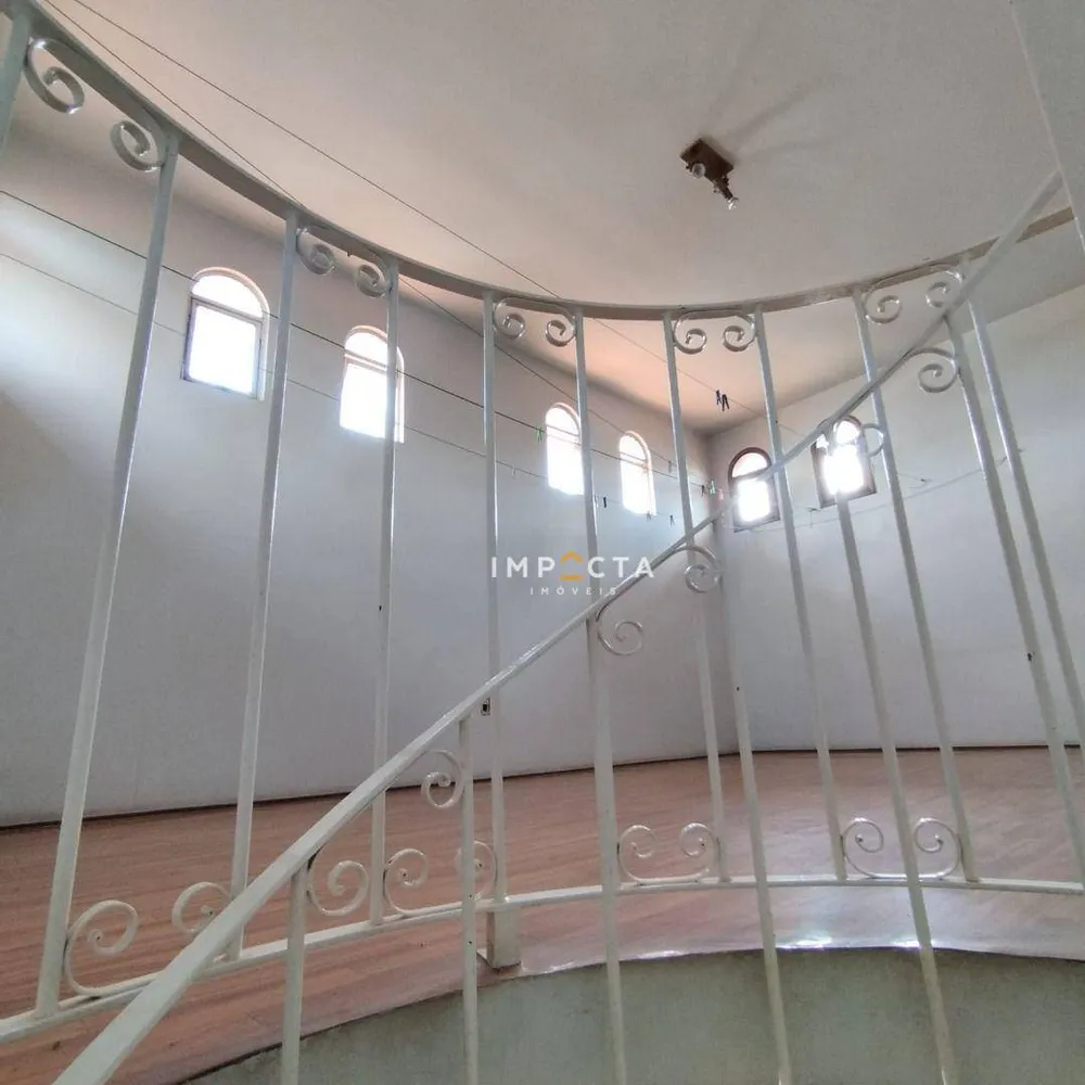 Casa, 6 quartos, 641 m² - Foto 1
