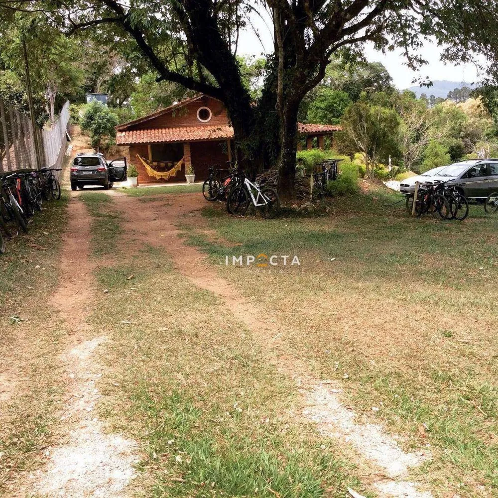 Chácara, 3 quartos, 8000 m² - Foto 1