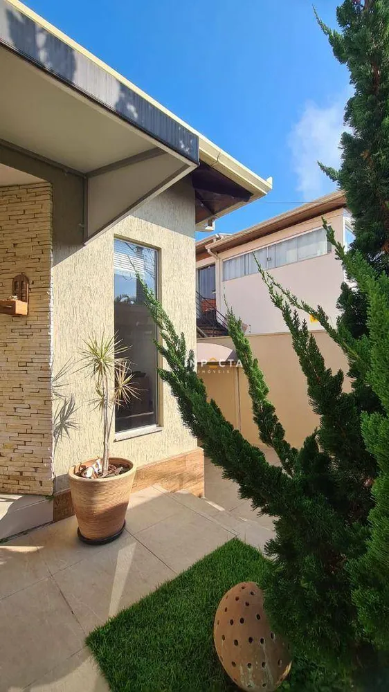 Casa, 5 quartos, 196 m² - Foto 2