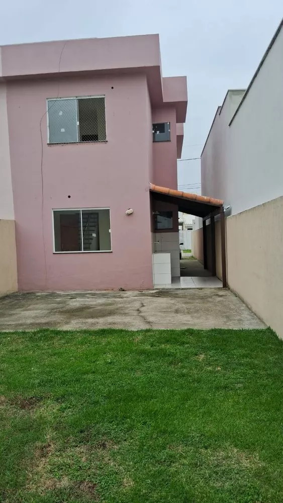 Casa para alugar com 3 quartos, 180m² - Foto 2