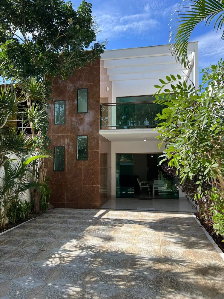 Casa à venda com 4 quartos, 300m² - Foto 2