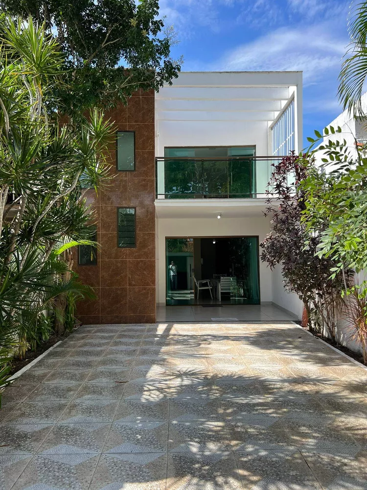 Casa à venda com 4 quartos, 300m² - Foto 1