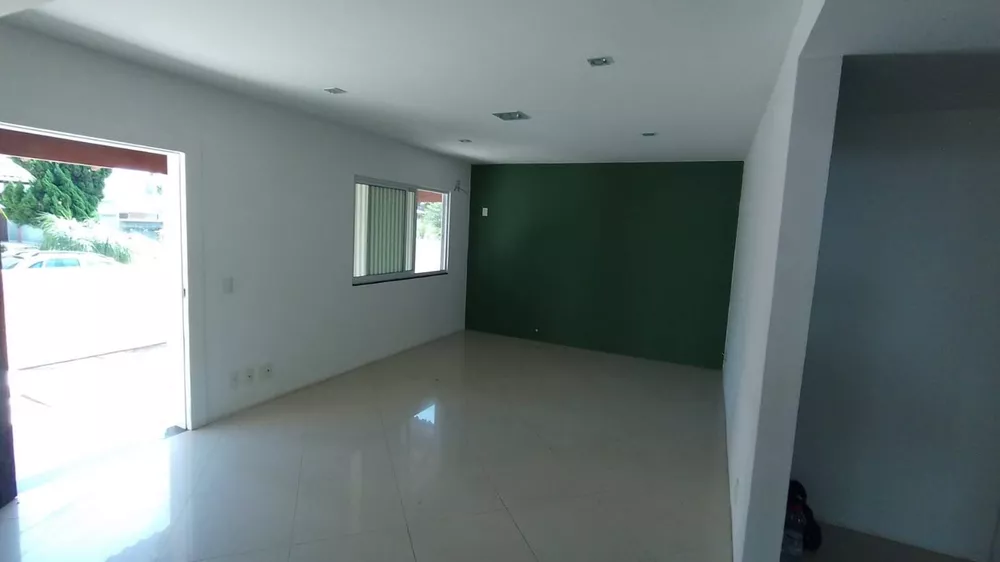 Casa à venda com 3 quartos, 174m² - Foto 4