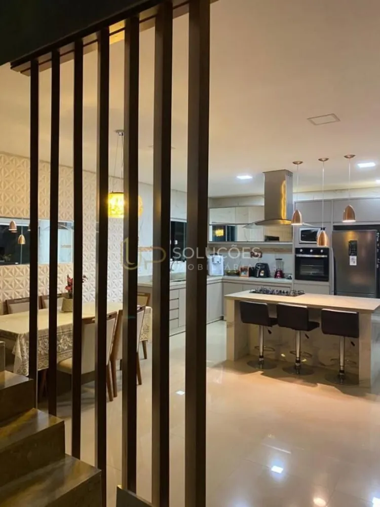 Casa, 4 quartos, 360 m² - Foto 2