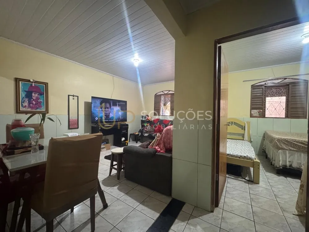 Casa, 2 quartos, 200 m² - Foto 2