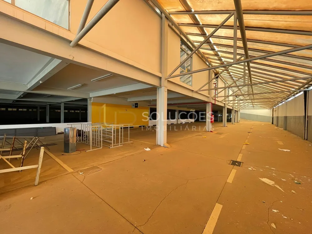 Loja-Salão, 12188 m² - Foto 1