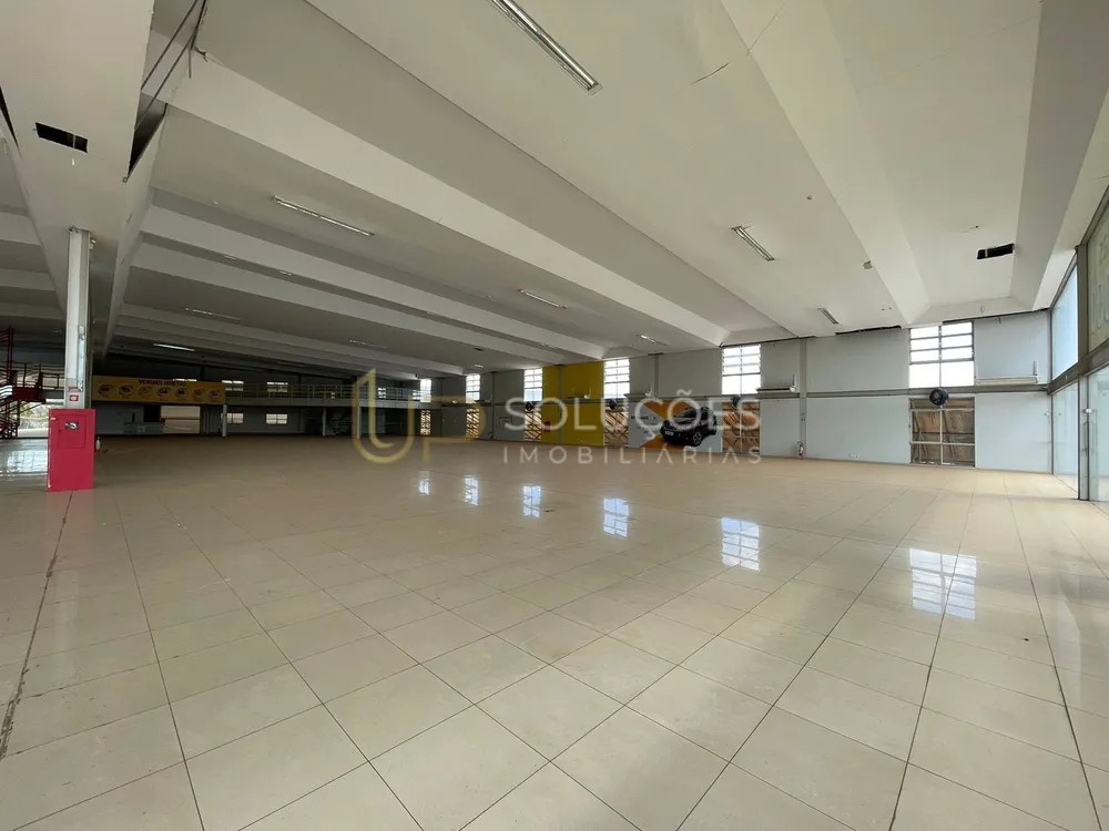 Loja-Salão, 12188 m² - Foto 2