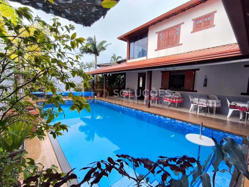 Casa, 6 quartos, 600 m² - Foto 2