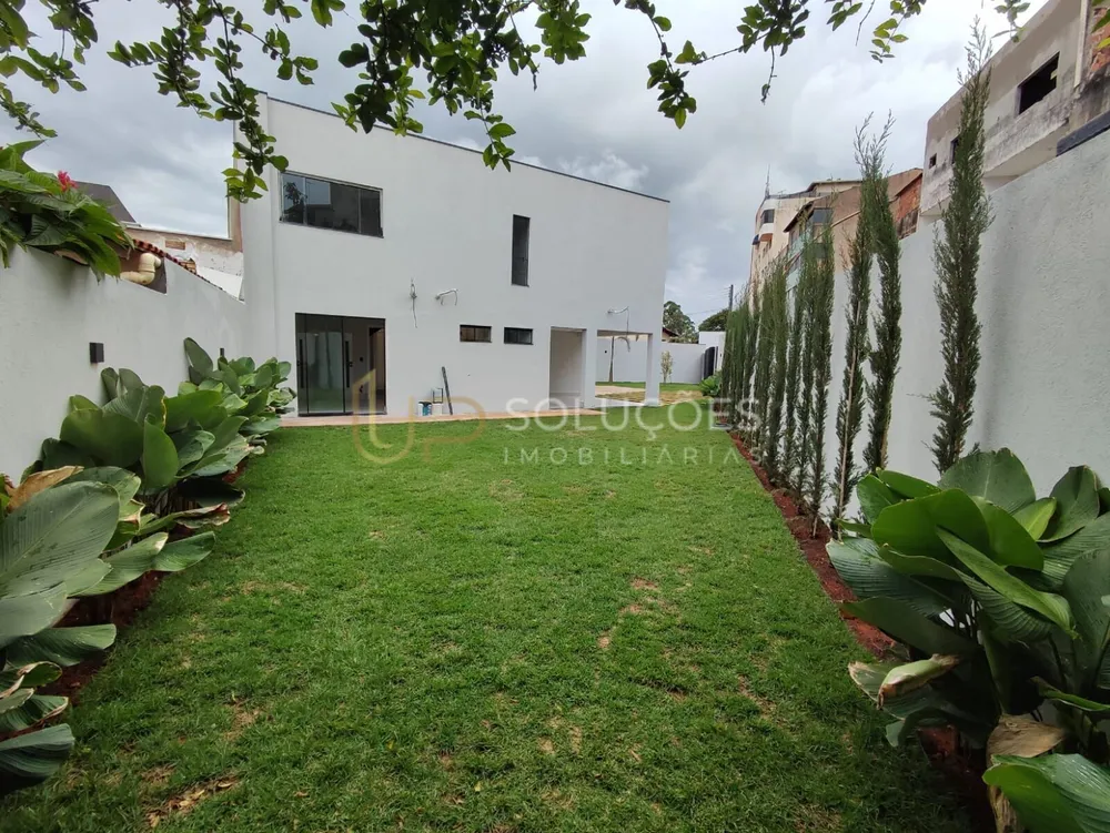 Casa, 3 quartos, 270 m² - Foto 12