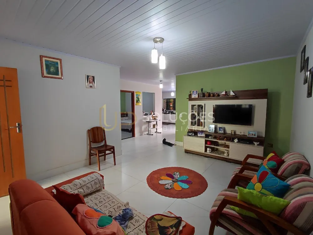Casa, 2 quartos, 235 m² - Foto 1