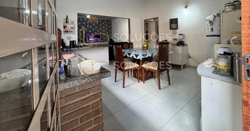Casa, 3 quartos, 300 m² - Foto 2