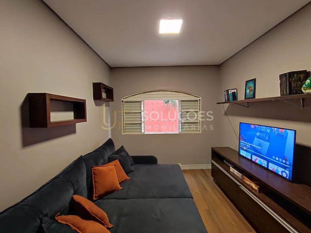 Casa, 2 quartos, 180 m² - Foto 1