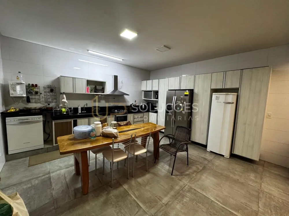 Casa, 3 quartos, 300 m² - Foto 4