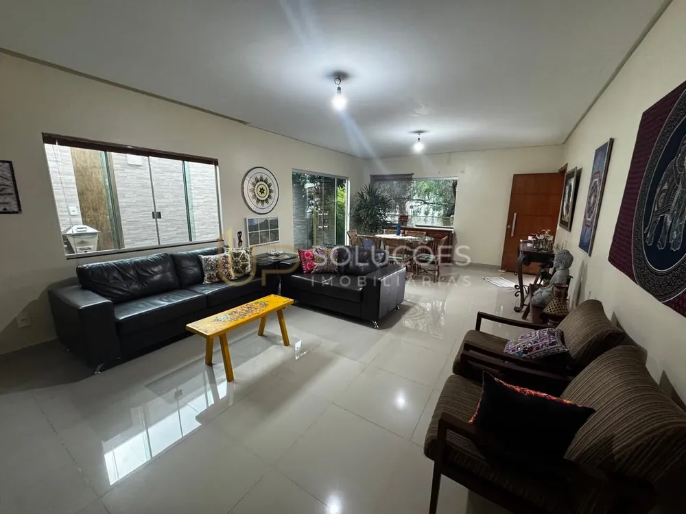 Casa, 3 quartos, 300 m² - Foto 1