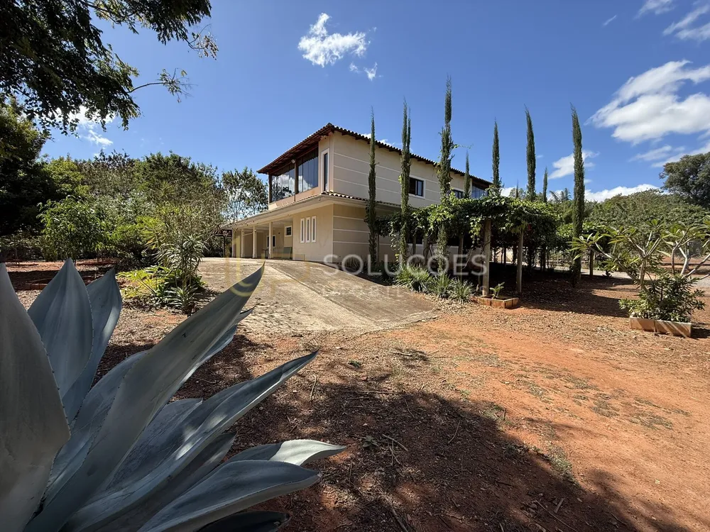 Chácara, 5 quartos, 6400 m² - Foto 1