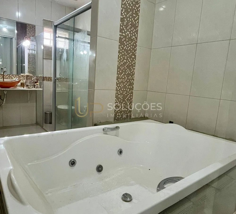 Casa, 4 quartos, 300 m² - Foto 4